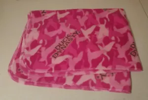 Duck Dynasty Pink Fleece Baby Blanket Handmade - Picture 1 of 6