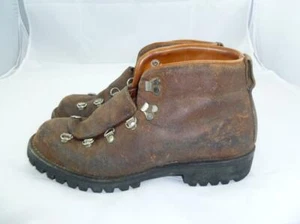VINTAGE DANNER USED MEN 8 D BROWN LEATHER HIKING/ANKLE BOOTS VIBRAM SOLES - Picture 1 of 8
