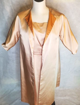 Años 50 2 piezas Vestido Movelante y Saco Abrigo Reversible Dorado/Champán Abrigo Manga Refuerzada Foto 1 de 4