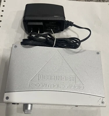 Behringer - FCA202 F- Control Audio - Interfaz de audio FireWire de 2 entradas y 2 salidas Foto 1 de 4