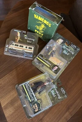 Mezco Breaking Bad 6 英寸可动人偶套装和房车收藏品罕见全新未开封 — 第 1/4 张图片