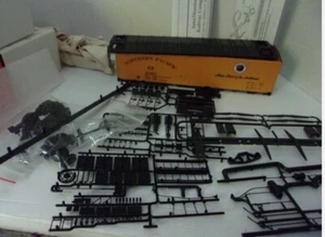 Intermountain Railway Co O Scale Steel Sided Ice Bunker Car Northern Pacific Kit - Picture 1 of 16