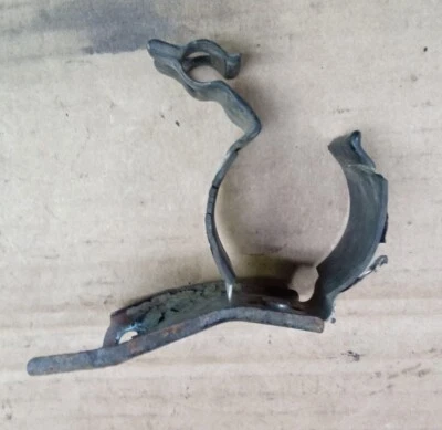 89-98 Nissan 240sx Fuel Filter Bracket Retainer Mount Holder Clip - Image 1 of 4