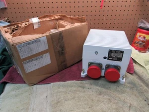 REGULADOR DE VOLTAJE ELETRO-TECH 21699 5500 28 VDC 300 AMP - Imagen 1 de 12