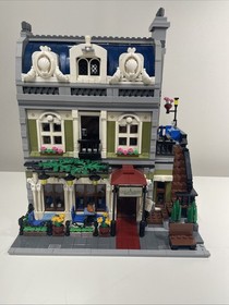 LEGO Creator Expert: Parisian Restaurant (10243) Retired 
