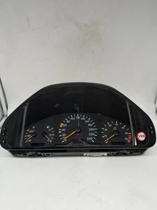 C10* Mercedes Benz W202 BJ98 Tacho Kombiinstrument A 2025401648 - Picture 1 of 11