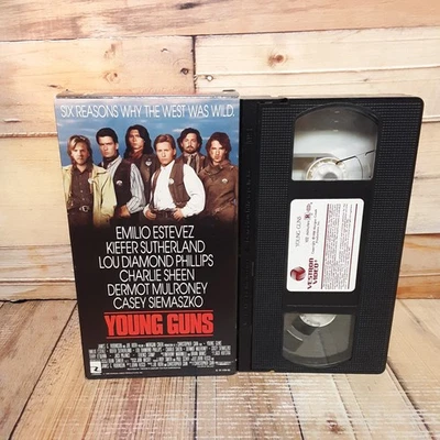Young Guns VHS Used Emilio Estevez Kiefer Sutherland Western Action 1988 Foto 1 de 4