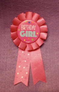 Bright PINK Birthday Girl Pin / Pinback - Imagen 1 de 3