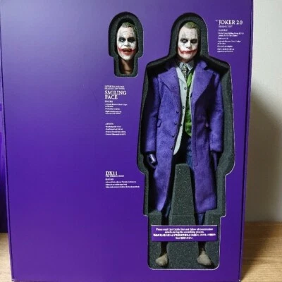 Hot Toys 1/6 The Dark Knight TDK The Joker Versión 2.0 DX11 USADO - Imagen 1 de 4