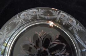 8 LIBBEY ROCK SHARPE INTAGLIO GEÄTZT KUCHEN MITTAGESSEN SALATTELLER GÄNSEBLÜMCHEN VINTAGE - Bild 1 von 4