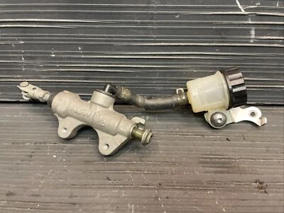 2006 Yamaha YZF R6R, главный цилиндр заднего тормоза, OEM #11724 - Изображение 1 из 4