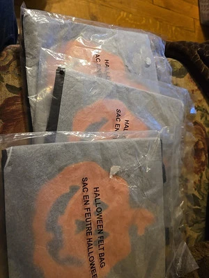 3 bolsas de fieltro Jack-O-Lantern de Halloween Foto 1 de 2