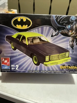 SEALED AMT ERTL BATMAN THE JOKER GOON CAR/GOTHAM CITY POLICE CAR (13d) - Image 1 of 4