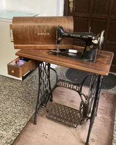 Singer Nähmaschine - Bild 1 von 2