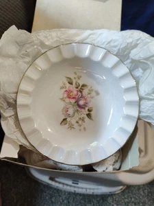 Ashtray Golden Crown E&R Schumann Arzberg Germany Mountain Rose 6 inches Vintage - Picture 1 of 6
