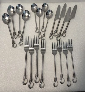 TWIST GS Gourmet Settings Hand Forged 18/10 Stainless Flatware Svc 4 - 20 Piece - Picture 1 of 17