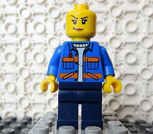 LEGO cty1605 Female Construction Worker -INCOMPLETE- NO Helmet, from 60391 - Picture 1 of 2