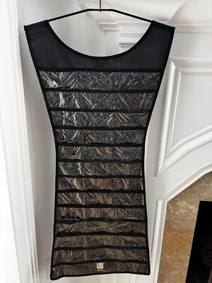 Soporte organizador de joyas colgante Umbra negro 39 piezas y 24 aros traseros Foto 1 de 2