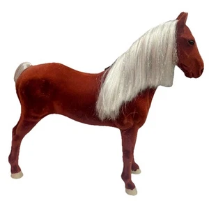 Penny American Girl Horse 1998 terciopelo marrón pelo blanco talla 20x19 VNT - Imagen 1 de 15