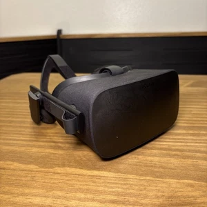 Meta Oculus Rift CV1 VR Virtual Reality Headset NUR mit Kopfhörer - Bild 1 von 8