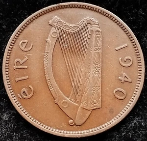 Irlanda 1940 | Irlandese 1d | Un penny irlandese | Gallina e pulcini | KM.11 - Foto 1 di 2