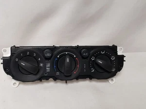 AC Heat Temperature Control Manual Climate 12 FOCUS H4J11 - Picture 1 of 4