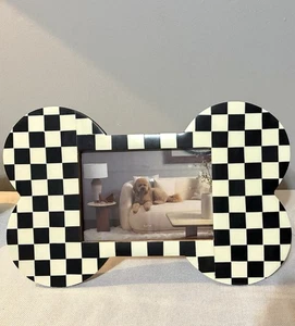 Bilderrahmen Hundeknochenform 14" breit für 5x7 Bild schwarz/weiß kariert Knochenharz - Bild 1 von 8