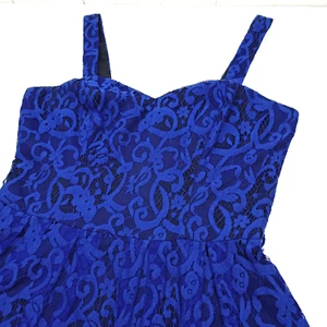Review Women Dress Blue Lace Formal Party Strappy Fit & Flare Size 10 - Picture 1 of 11