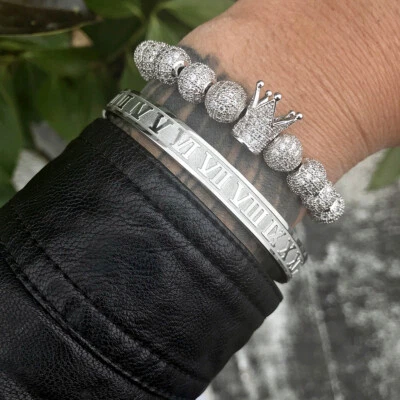 Brazalete de acero inoxidable con dije de corona rey para hombre con número romano dorado Foto 1 de 4