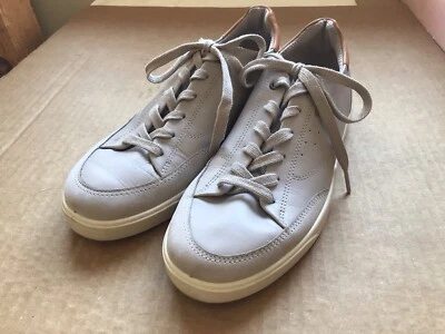 Ecco womens Leather Sneakers NWTB US 8 European 39 Narrow - Image 1 of 4