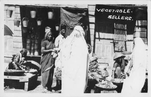 Postcard India Bombay Mumbai Vegetable Sellers RPPC 1950's - Picture 1 of 2