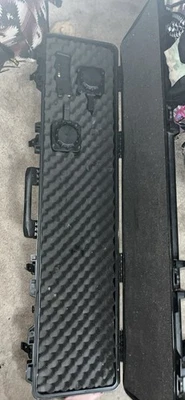 Estuche de transporte negro para rifle Boyt con inserto de espuma, 48" Foto 1 de 4