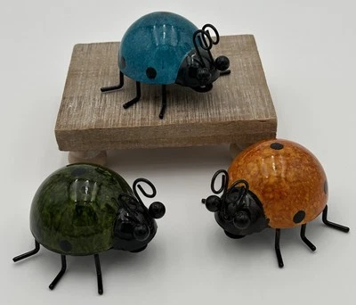 LADY BUGS Metal Jardín Decoración Interior/Exterior. Caprichoso colorido. Juego de 3 Foto 1 de 4