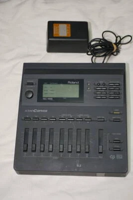 Roland MIDI SC-155 Roland Hard Sound Module MIDI Sound Source with AC Adapter - Image 1 of 2