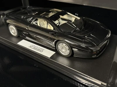 Jaguar XJ220 1992 brillo 1/18 negro resina modelos AB Foto 1 de 4
