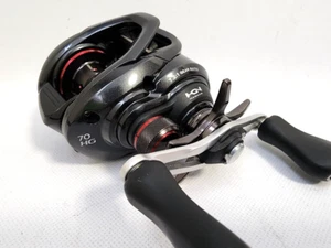 Shimano 16 scorpion 70 HG Right Handle Baitcasting Reel - Picture 1 of 3