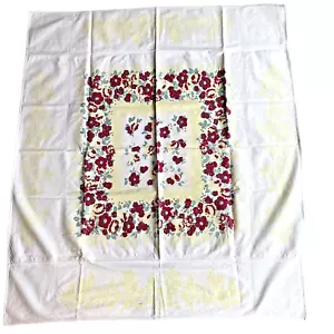 Mantel de algodón grueso década de 1940 con estampado floral en amarillo rojo y verde flores descoloridas - Imagen 1 de 9