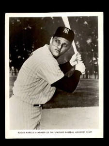 Roger Maris JSA Loa Signed  8x10 Spalding Advisory Staff Photo Autograph Yankees - Picture 1 of 2