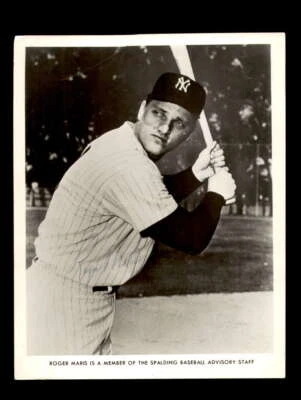 Roger Maris JSA Loa Signed  8x10 Spalding Advisory Staff Photo Autograph Yankees - Image 1 of 2