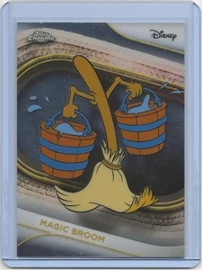 2025 Magic Broom Disney Topps Chrome #189 - Bild 1 von 2