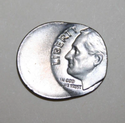 ERROR OFF CENTER Roosevelt Dime  - Image 1 of 2