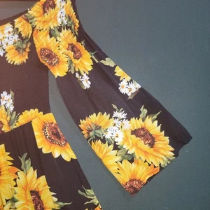 ONEYIM Sm Dress Sunflower/Daisy Bell Sleeve Smocked Stretch top Flowy Summer - Picture 1 of 8