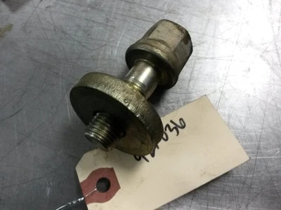 Perno de polea del cigüeñal de 2004 Mitsubishi Galant 2.4 Foto 1 de 3