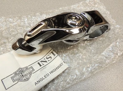 (1) OEM HARLEY MONTAGEM CROMADA ANGULAR CURTA PARA PEDAL DE PROTEÇÃO DE MOTOR HIGHWAR BAR - Imagem 1 de 4