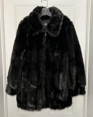 Preciosa chaqueta Dennis Basso negra de piel sintética - Usada en Excelente Condición - Para mujer Talla S Foto 1 de 4