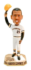 Roberto Clemente Pittsburgh Pirates Aim Gifts Bobblehead MLB Baseball - Picture 1 of 1