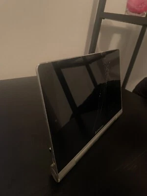 Tablet Lenovo Yoga 8" 60043 plateada Android defectuosa Foto 1 de 3