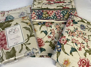 VTG CROSCILL Floral Queen Top & Flat Sheets & Matching Decorative Fabric - Picture 1 of 12