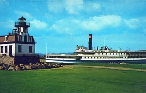 Shelburne Vermont Sidewheeler Ticonderoga Colchester Reef Lighthouse Postcard - Picture 1 of 2