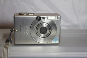 Cámara fotográfica Canon IXUS II APS con estuche funcionando - Imagen 1 de 3